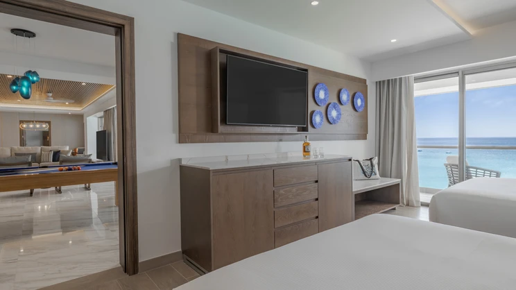 Luxury Chairman Ocean Front Two Bedroom Suite